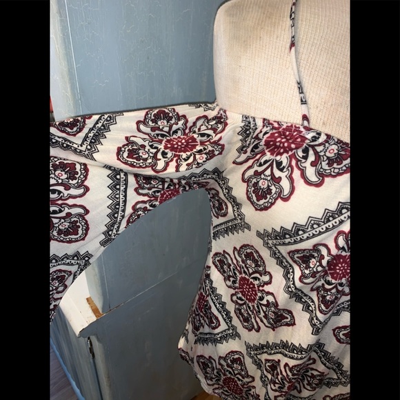 Charlotte Russ off shoulder bell sleeves top Sz S - Picture 2 of 7